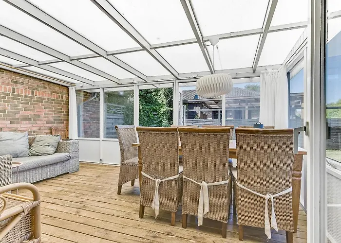 Gorgeous In With Wifi Holiday home Millinge